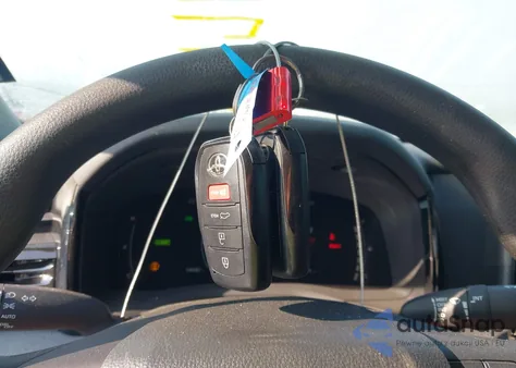 2025 Toyota Camry Le z USA, uszkodzony, nr VIN 4T1DAACK5SU510353